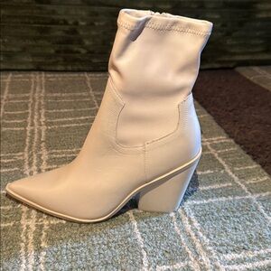 Steve Madden Cream Women's Boots